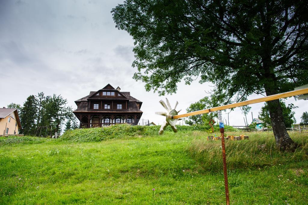 Affittacamere Blyzhche Neba Yablunytsya Esterno foto